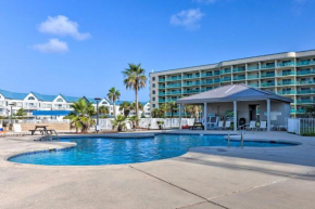 Relaxing Gulf Shores Condo with Beach-View Balcony
